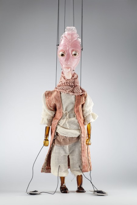 Wael Shawky, Cabaret Crusades III: The Secrets of Karbalaa (Marionette), 2014, Murano glass , 55 x 10 x 17 cm / 21 5/8 x 4 x 6 5/8 in. © the artist Courtesy Lisson Gallery