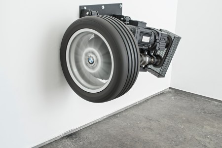 Elliott Burns_ Michael Sailstorfer 'Clouds and Tears' review_2017_image 03