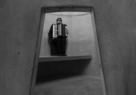 2018aool_03.jpg__2048x99999_q85_subject_location-1591,728_subsampling-2